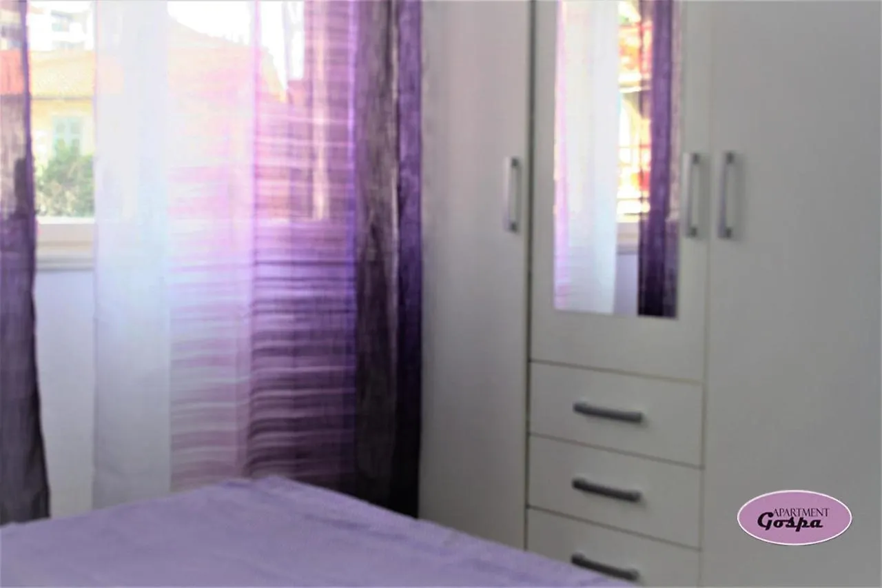 Apartment Gospa Pula 0*,